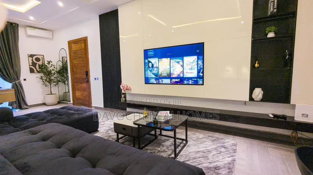 1bdrm Apartment in Lekki Phase 1 for rent in Lekki Phase 1