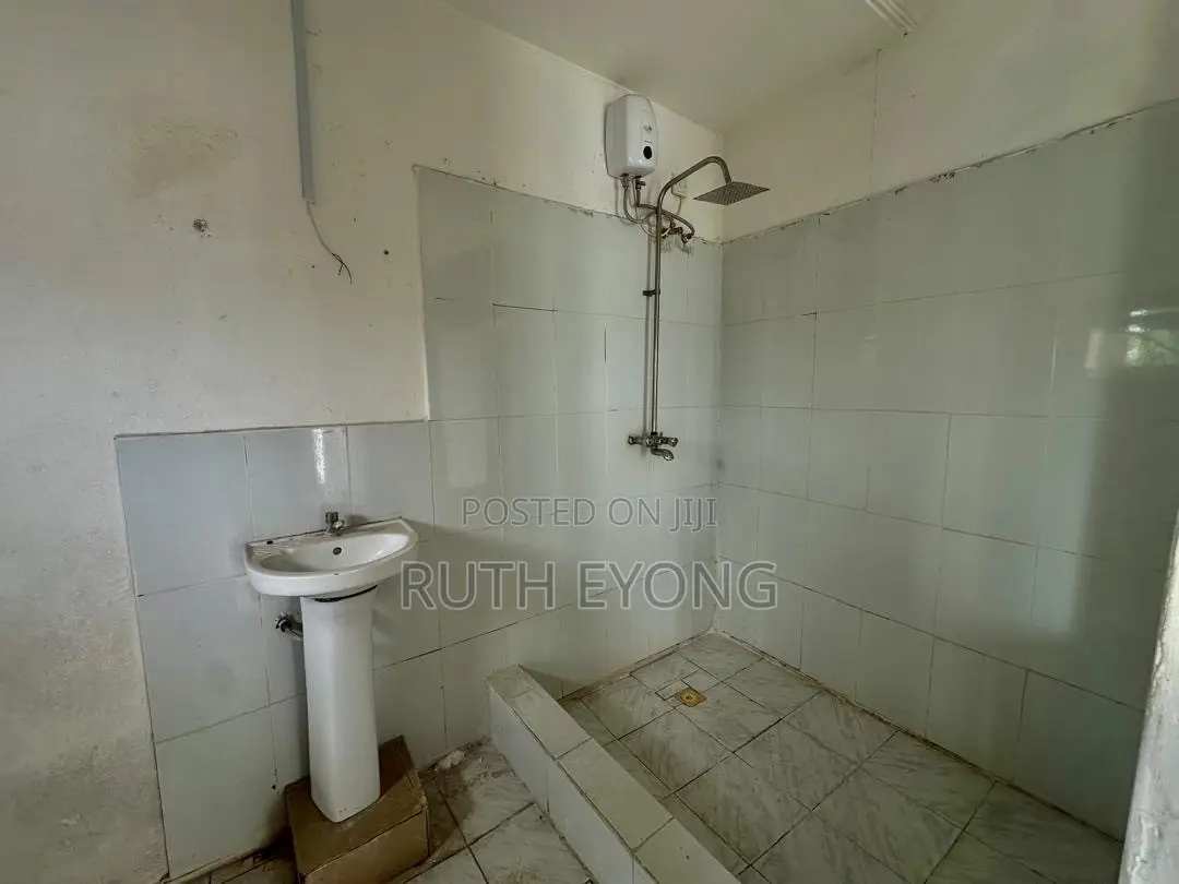 20bdrm Duplex in Lekki Phase 1 for rent in Lekki Phase 1