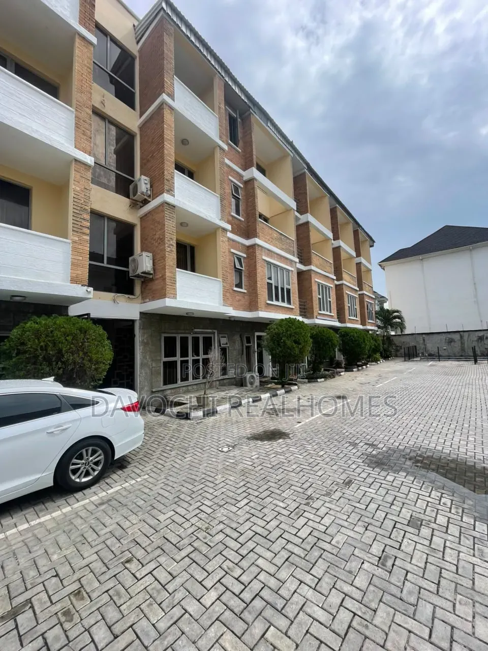 3bdrm Apartment in Ikate for rent in Ikate