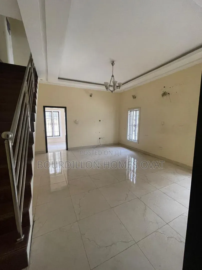 3bdrm Duplex in Chevron Lekki Lagos for rent in Chevron