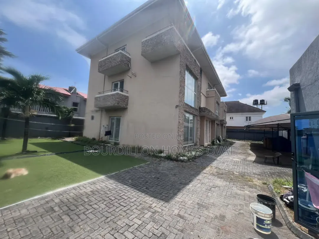 3bdrm Duplex in Lekki Phase 1 for rent in Lekki Phase 1