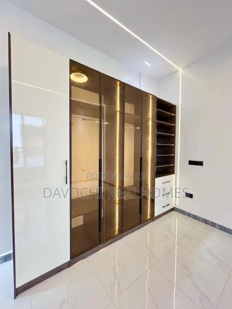 4bdrm Duplex in Ikate for rent in Ikate