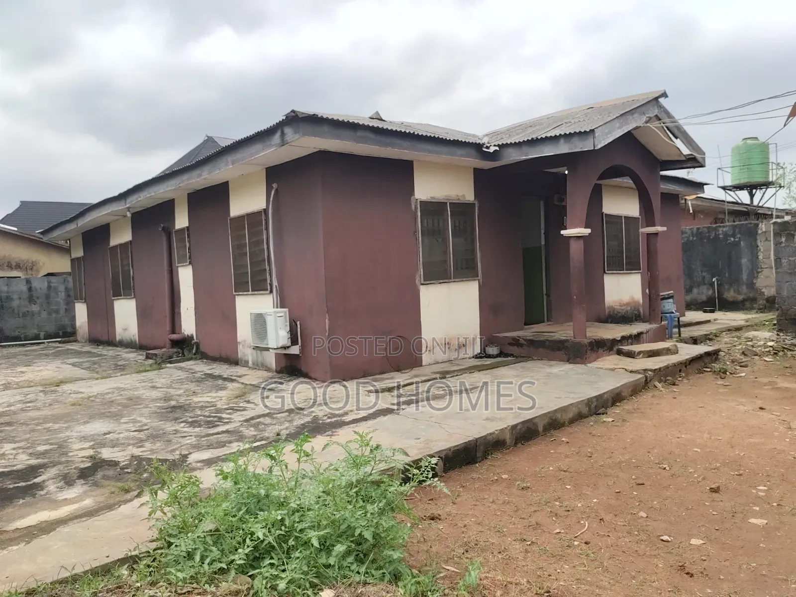 4bdrm Bungalow in Igando for sale in Igando / Ikotun/Igando