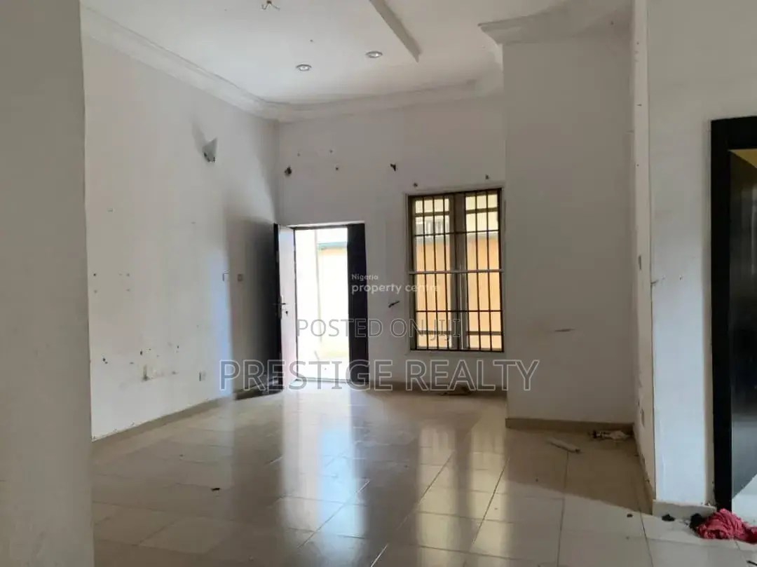 3bdrm Apartment in A3 Estate, Bodija for rent in Bodija