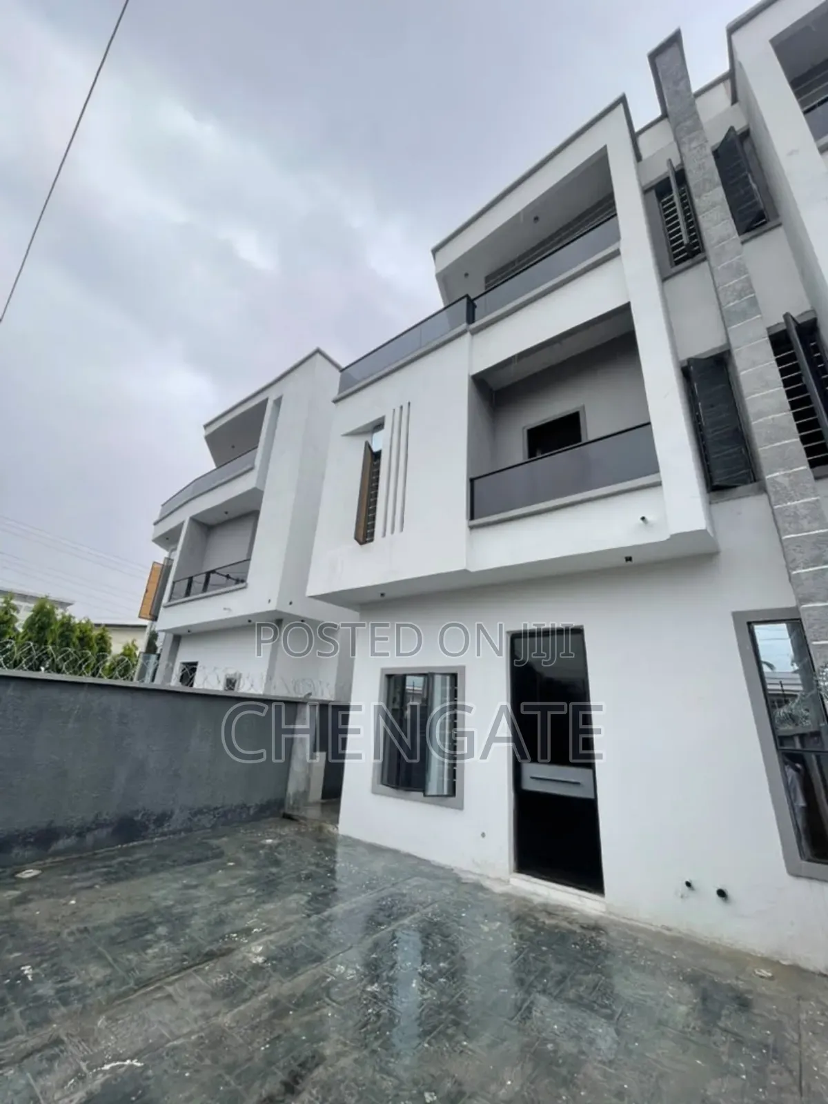 4bdrm Duplex in Lekki Phase 1 for sale in Lekki Phase 1