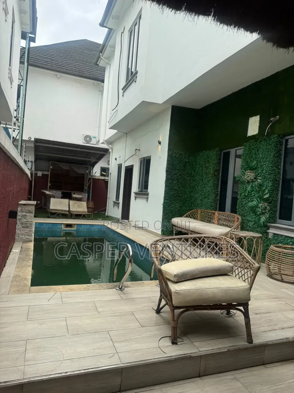 4bdrm Duplex in Chevyview, Chevron for sale in Chevron