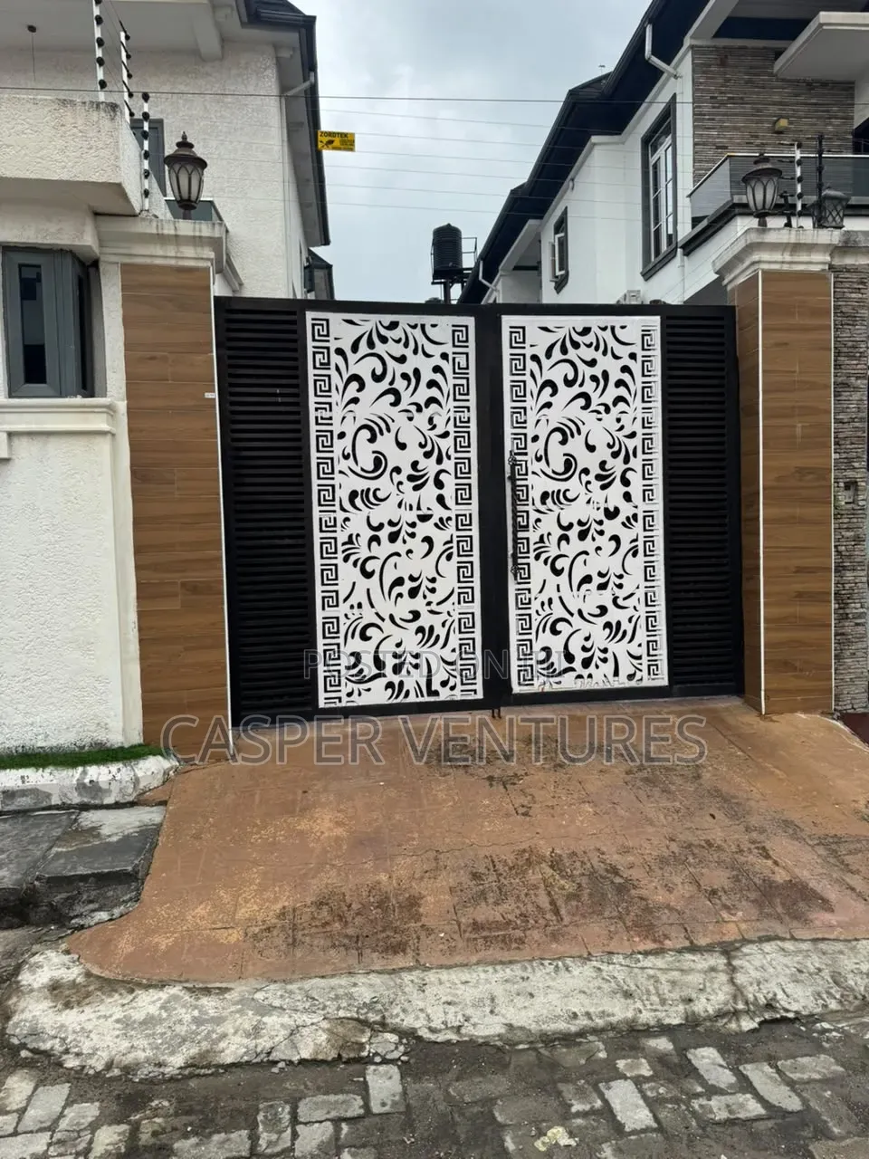 4bdrm Duplex in Chevyview, Chevron for sale in Chevron