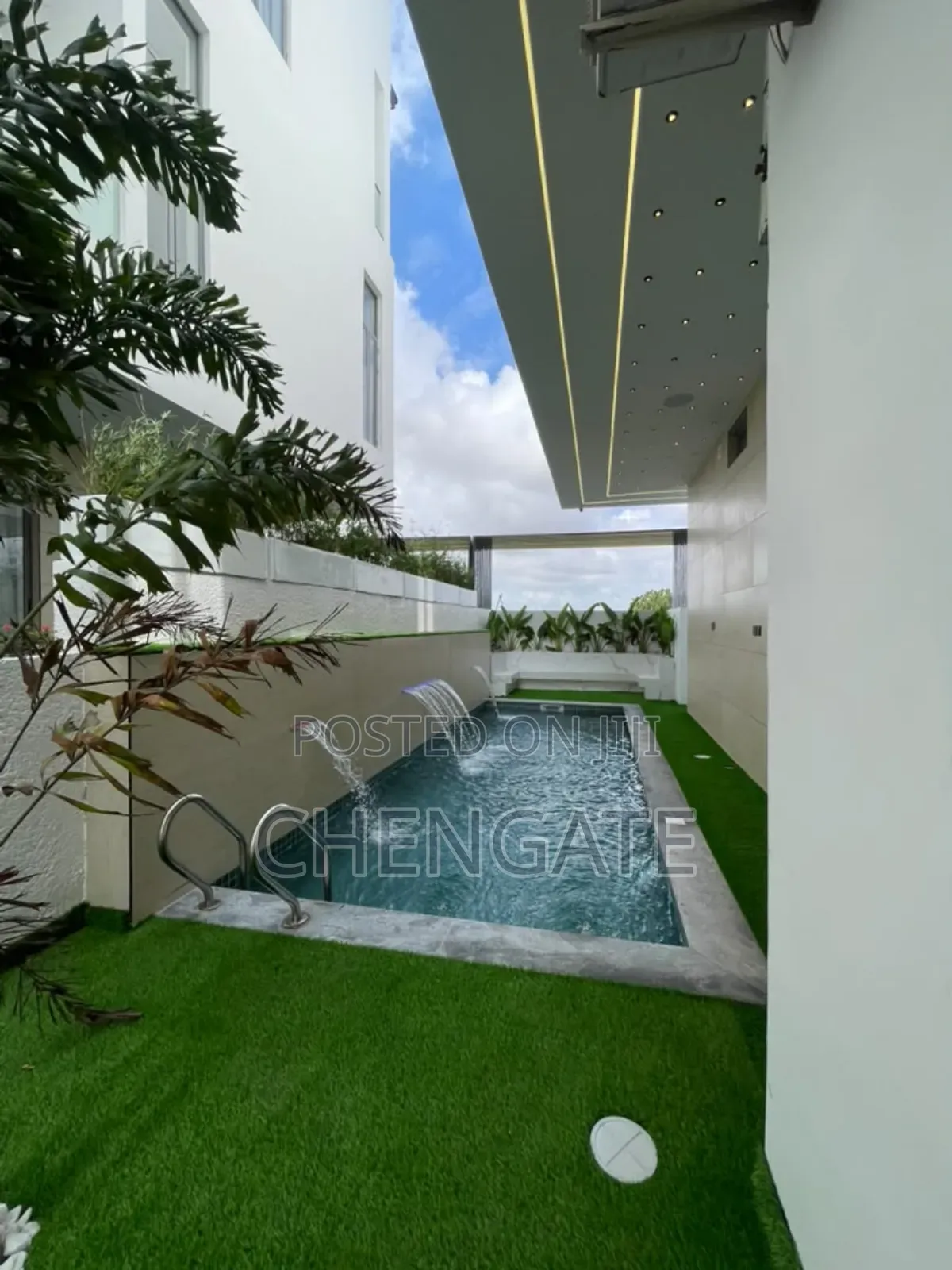 5bdrm Duplex in Osapa london for sale in Osapa london