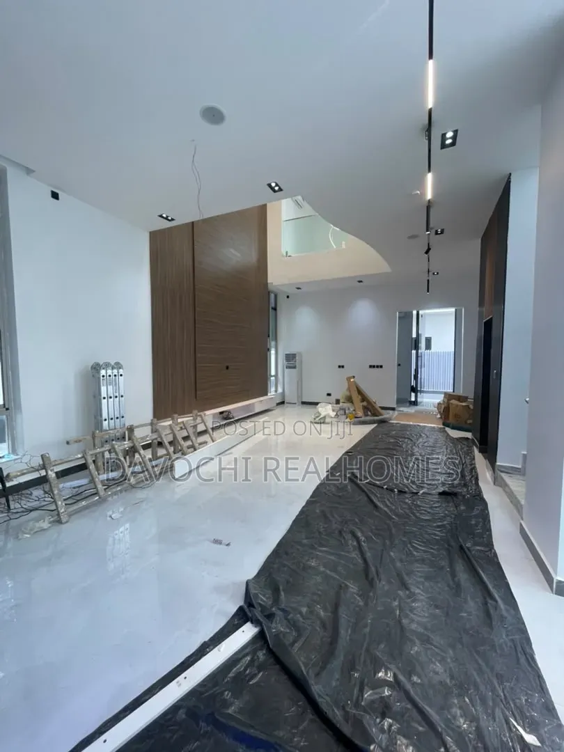6bdrm Duplex in Banana Island for sale in Banana Island