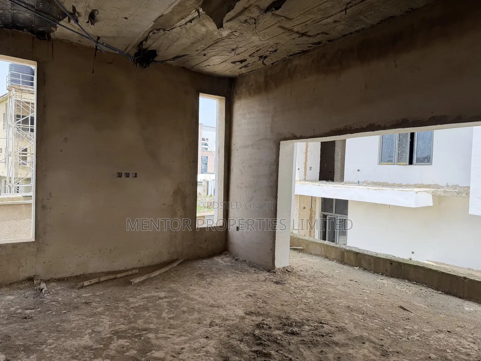 5bdrm Duplex in Guzape for sale in Guzape District