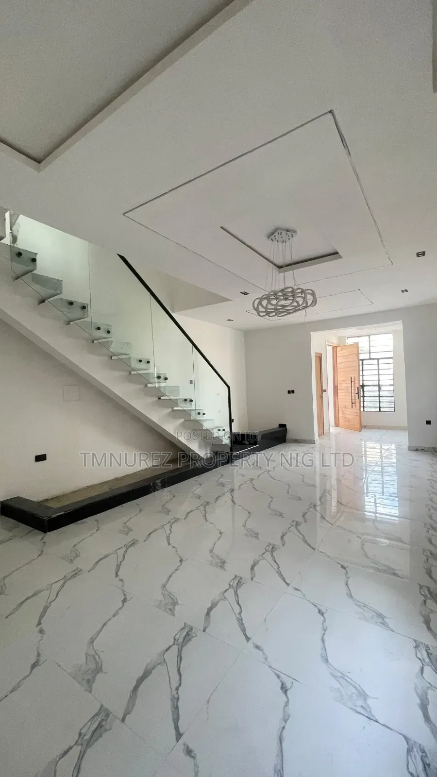 4bdrm Duplex in Idado for sale in Idado