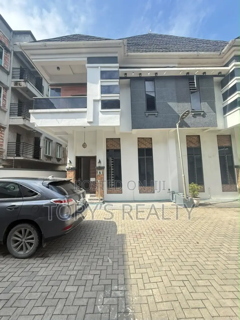 4bdrm Duplex in Ikate for sale in Ikate