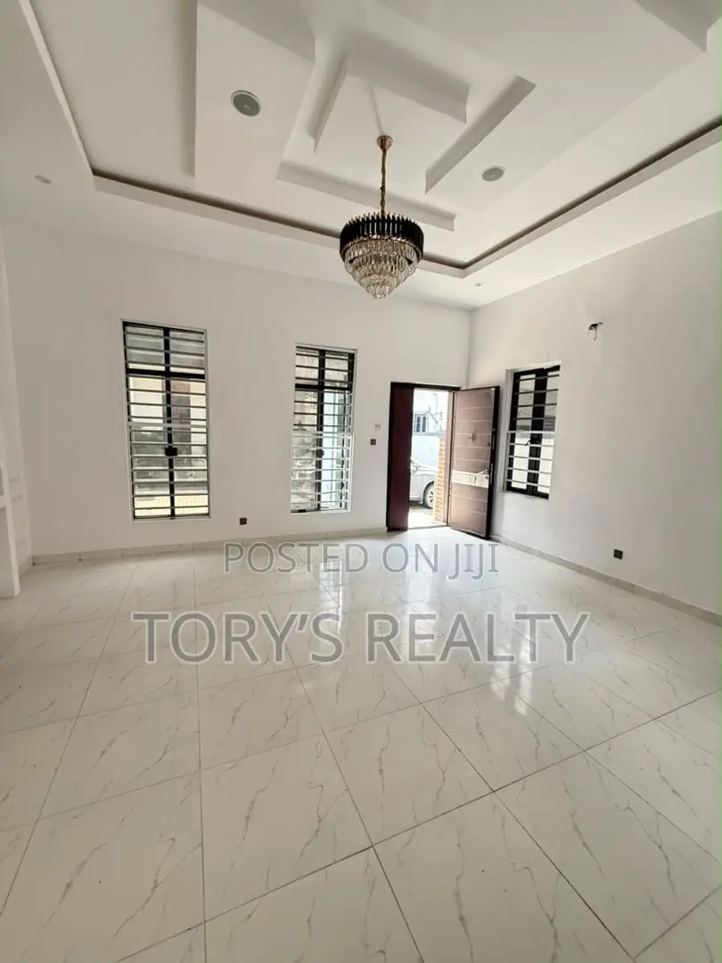 4bdrm Duplex in Ikate for sale in Ikate