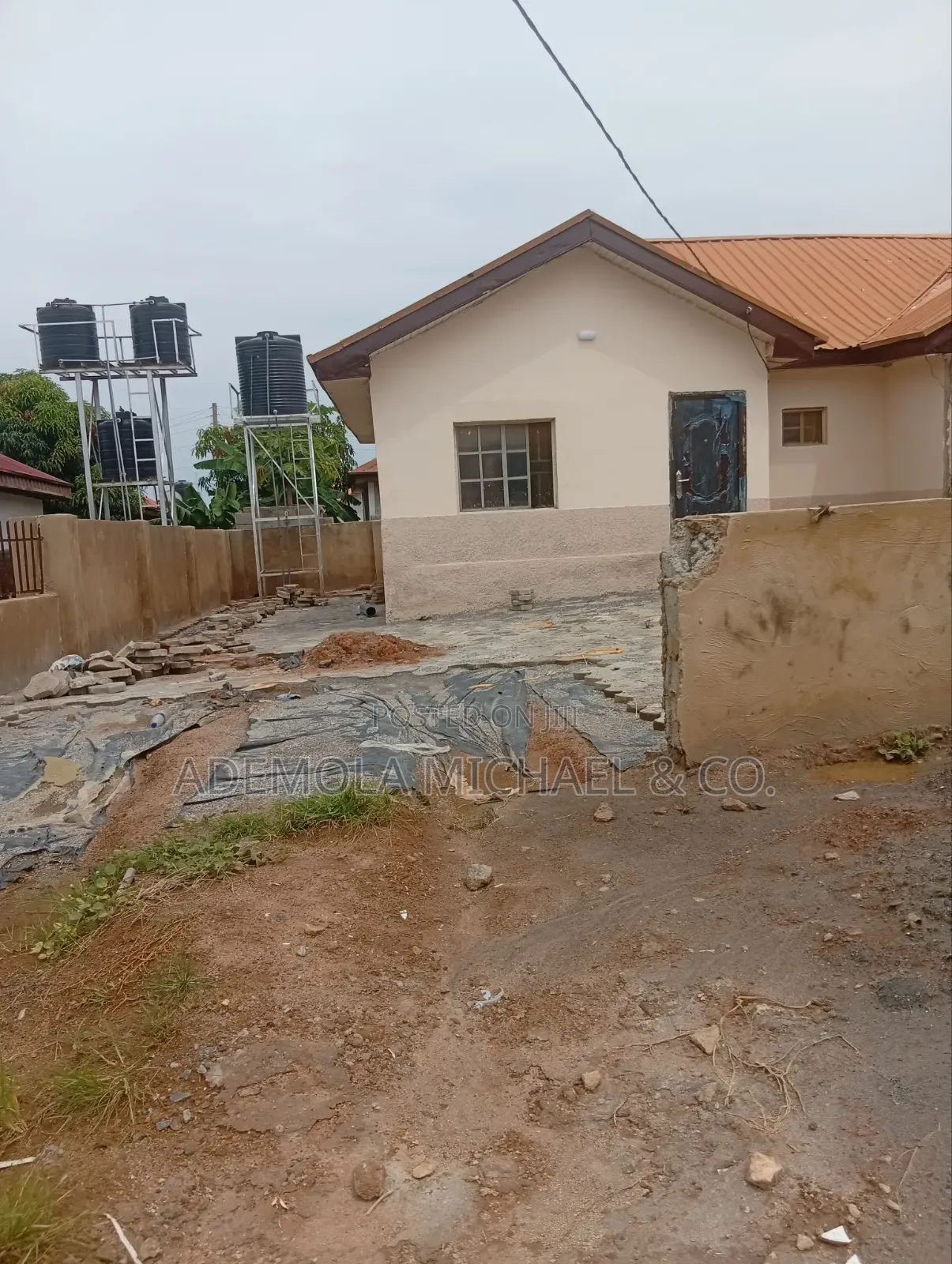 1bdrm Bungalow in Army Estate, Kurudu for sale in Kurudu