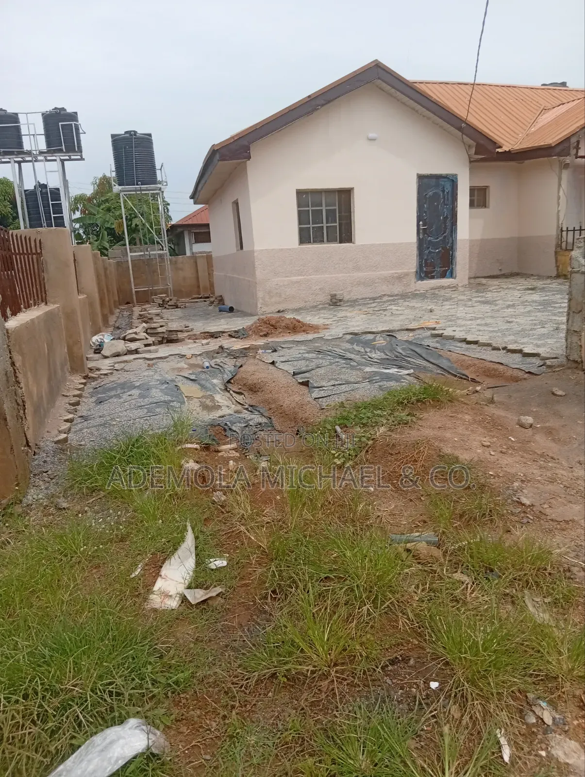 1bdrm Bungalow in Army Estate, Kurudu for sale in Kurudu