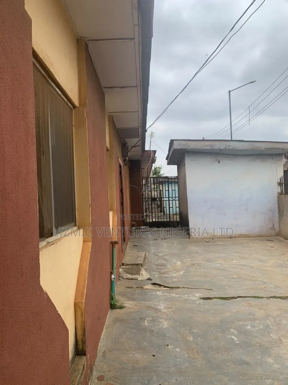 Furnished 3bdrm Bungalow in Isuti, Igando / Ikotun/Igando for sale in Igando / Ikotun/Igando
