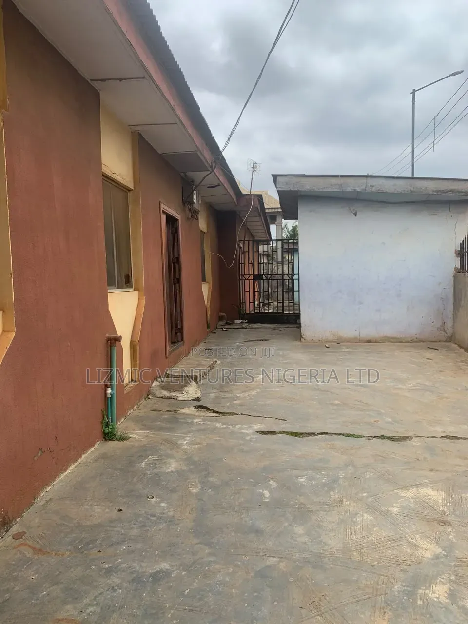 Furnished 3bdrm Bungalow in Isuti, Igando / Ikotun/Igando for sale in Igando / Ikotun/Igando