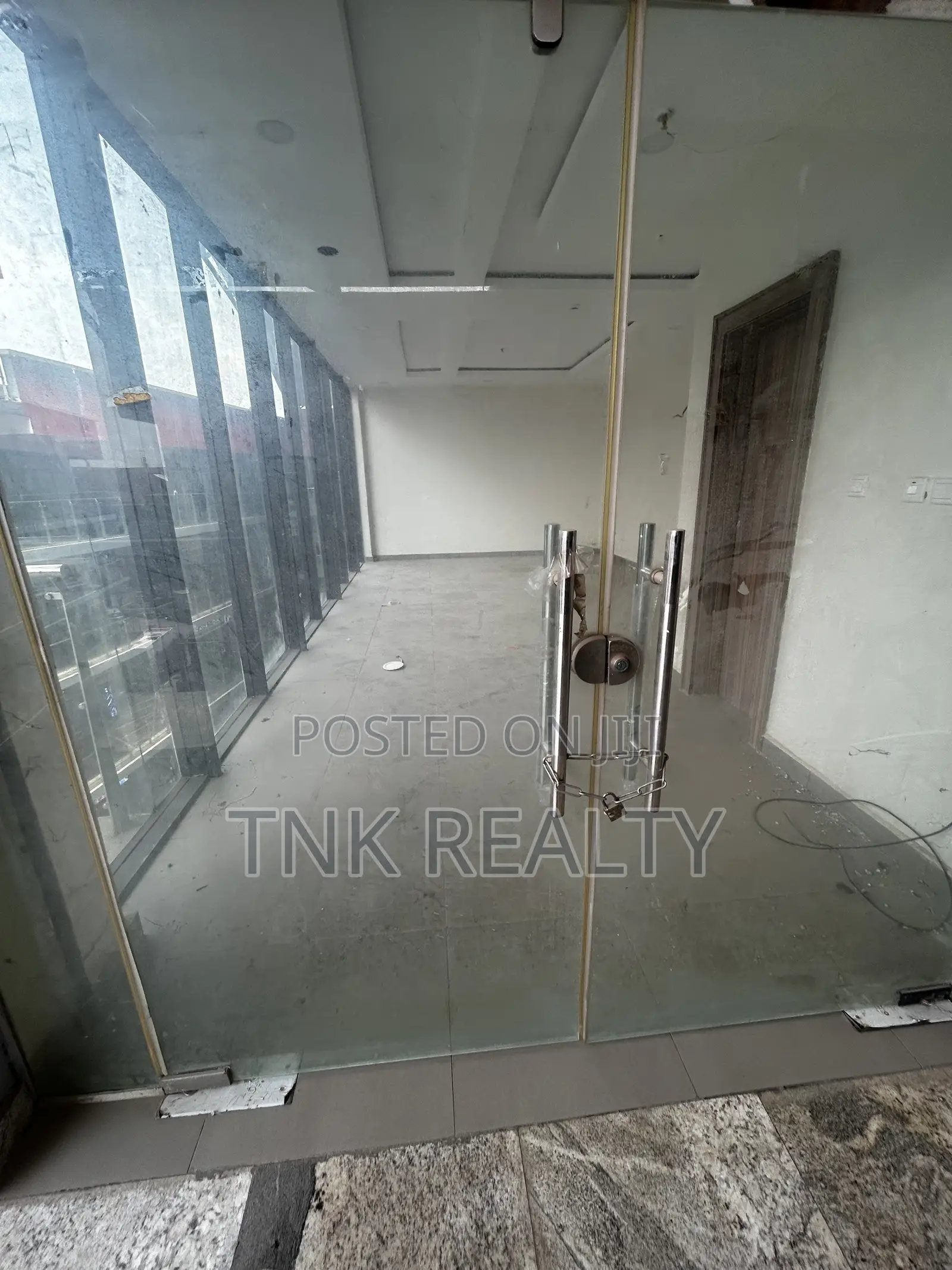 Shop/Office Space for Rent in Wuse 2