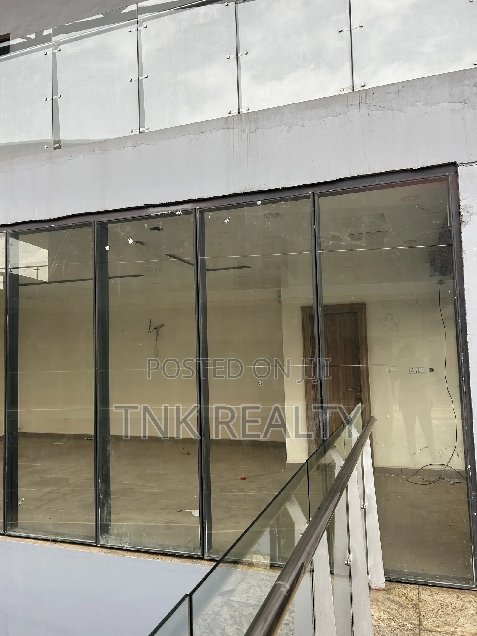 Shop/Office Space for Rent in Wuse 2
