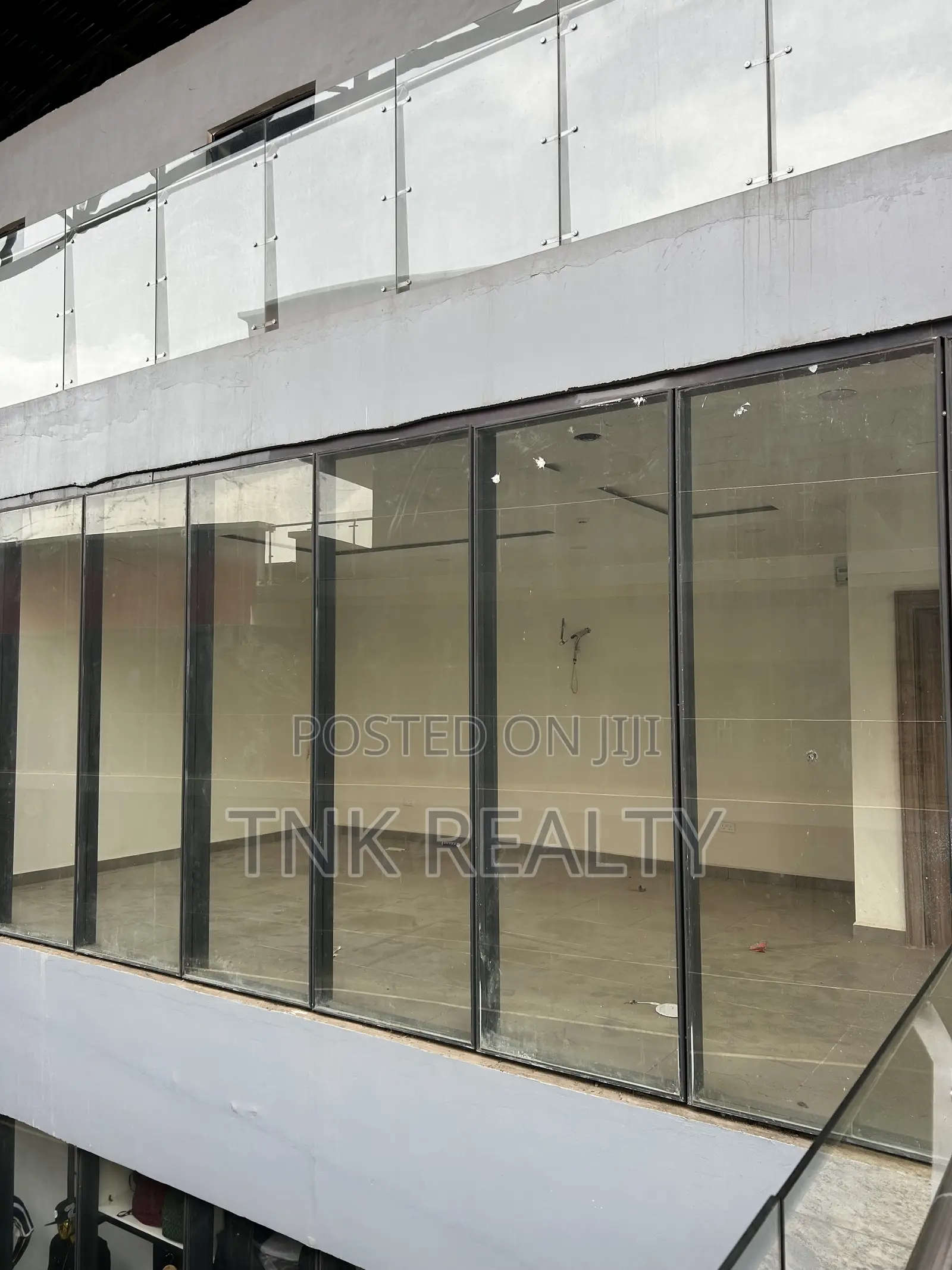 Shop/Office Space for Rent in Wuse 2