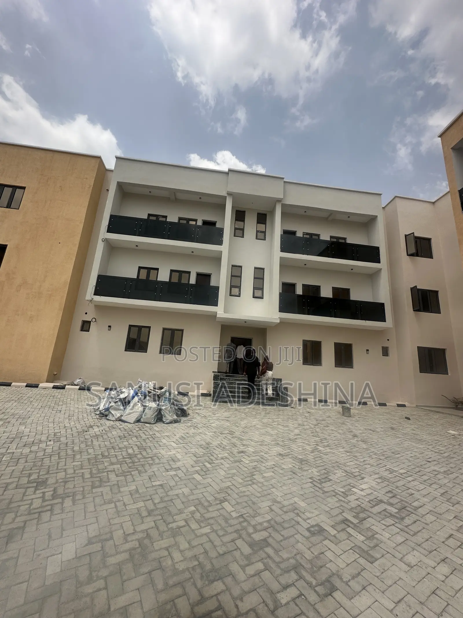 3bdrm Apartment in Jahi Gilmore,Fct for rent in Jahi
