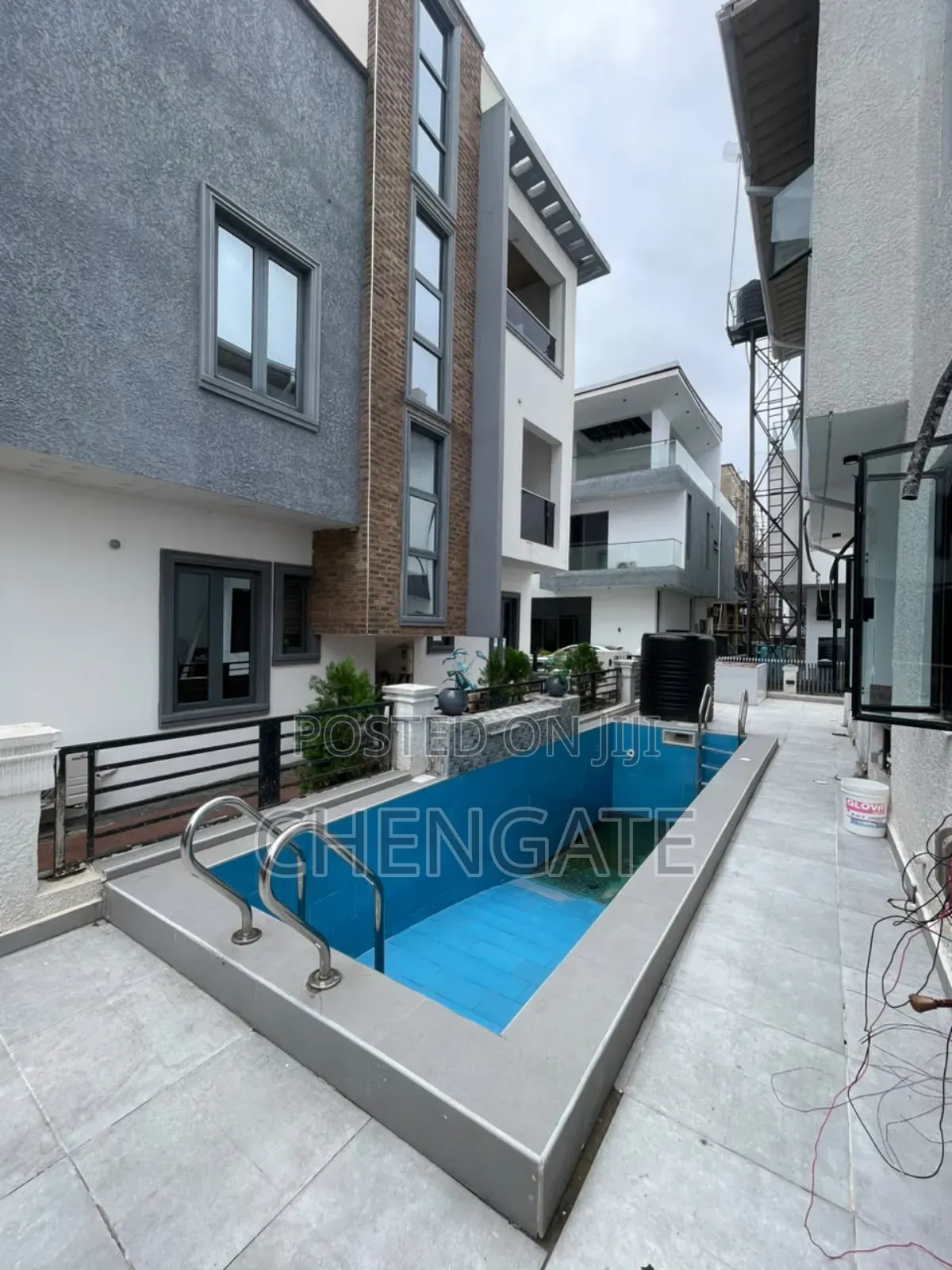 5bdrm Duplex in Osapa london for sale in Osapa london
