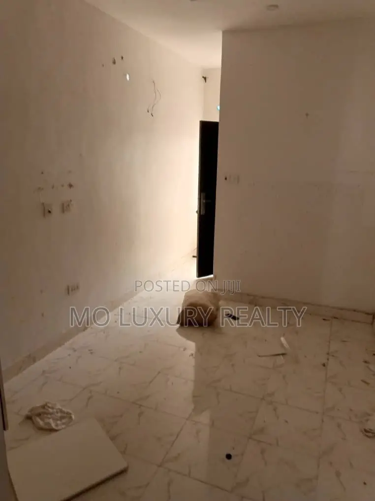 4bdrm Townhouse / Terrace in Ikota for rent in Ikota