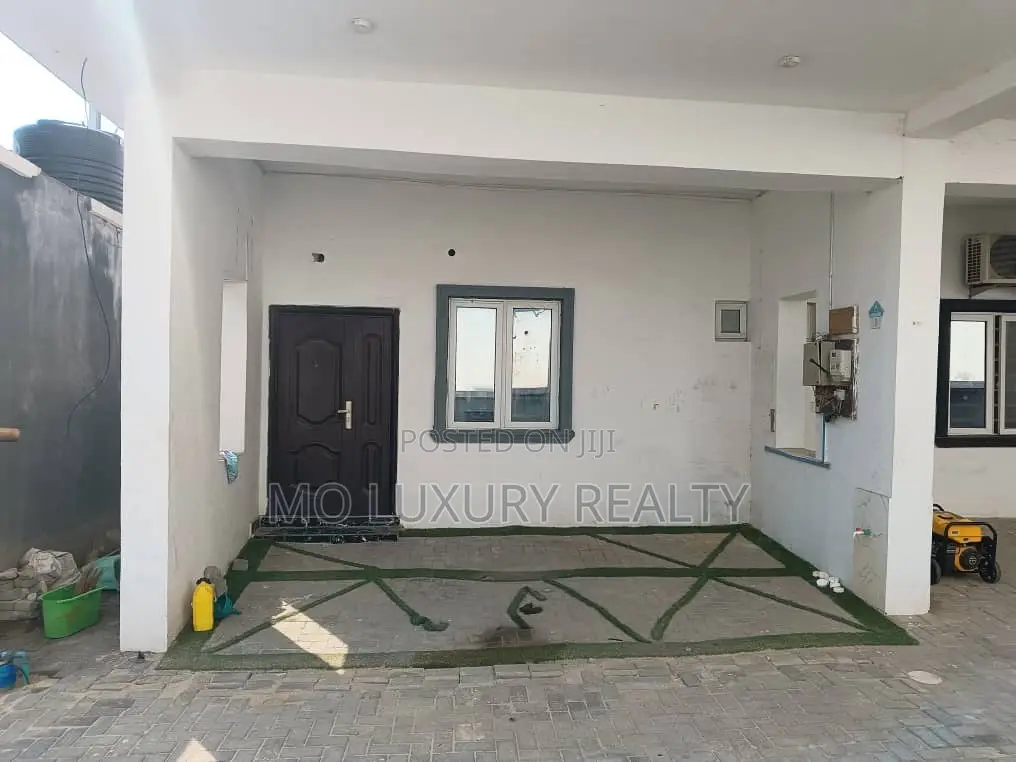 4bdrm Townhouse / Terrace in Ikota for rent in Ikota