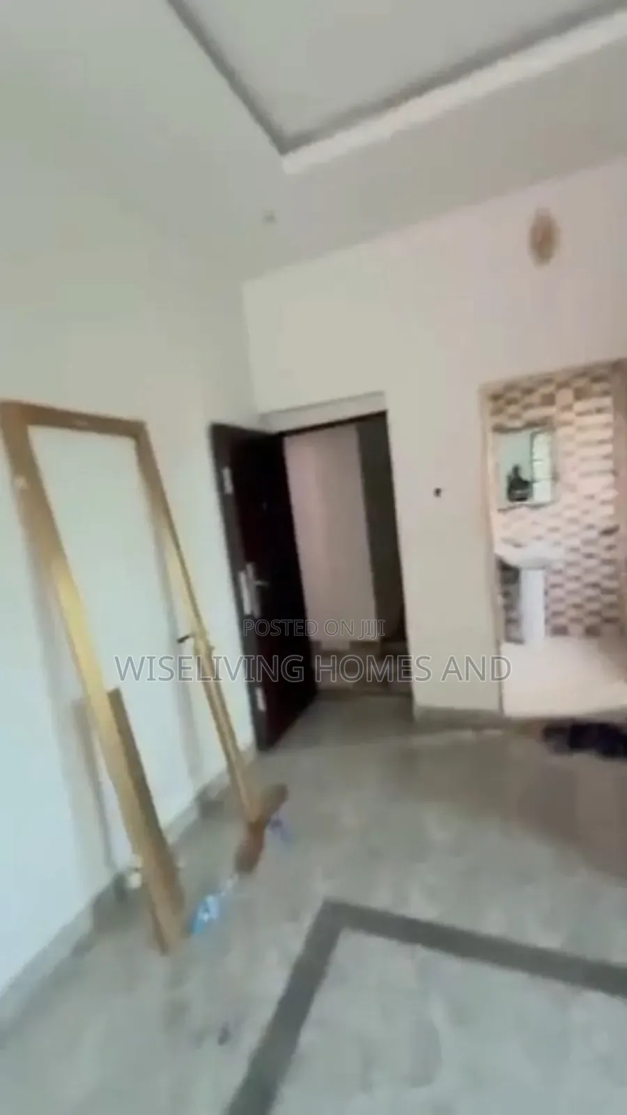 2bdrm Block of Flats in Ago Palace Way Off for rent in Ago Palace