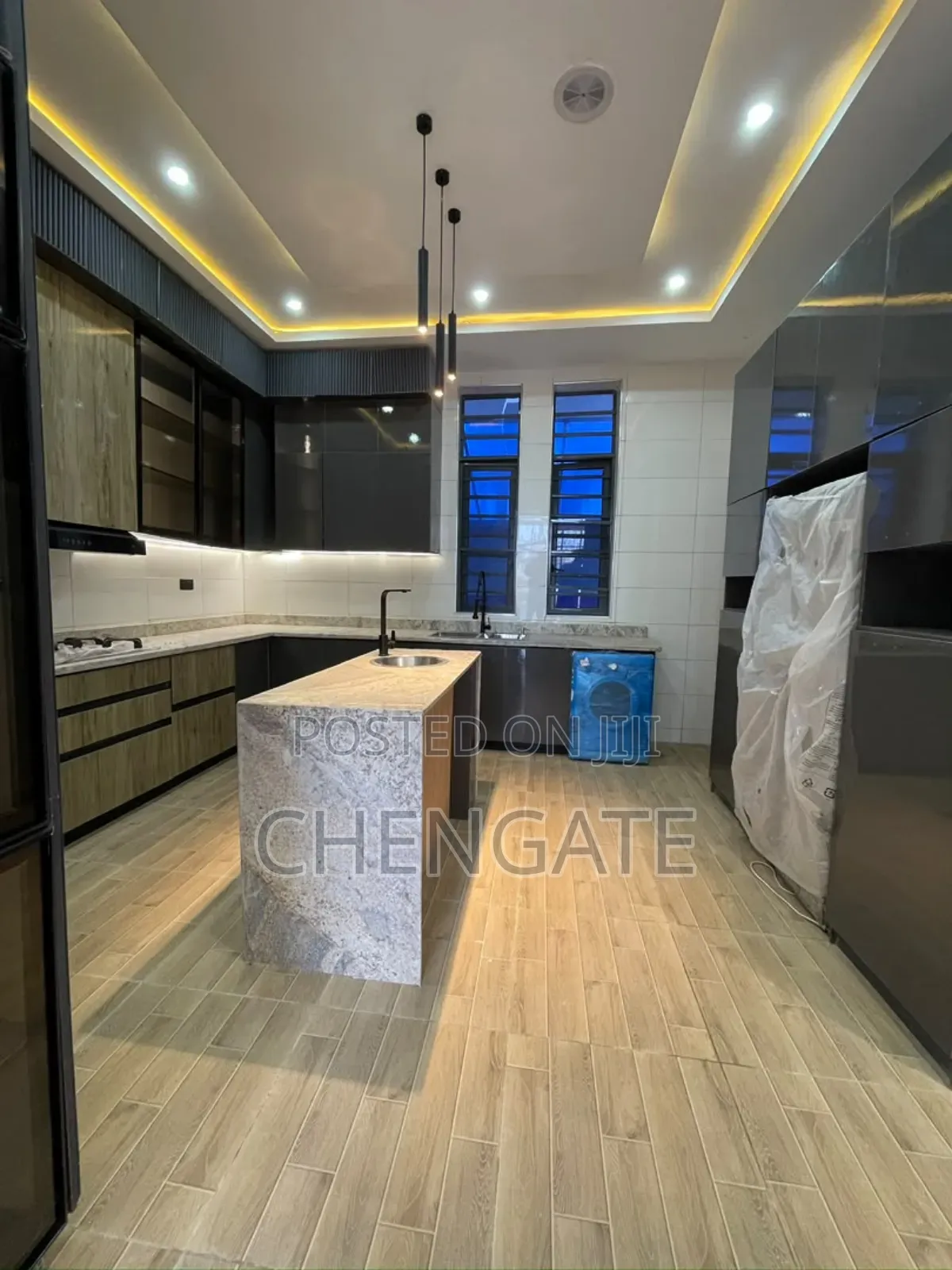 5bdrm Duplex in Megamound Estate, Lekki Expressway for sale in Lekki Expressway
