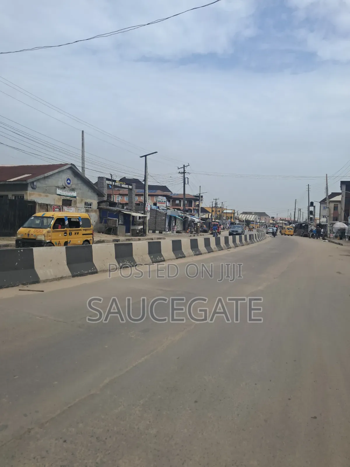 3bdrm Bungalow in Old Ojo Road, Satellite Town for sale in Satellite Town
