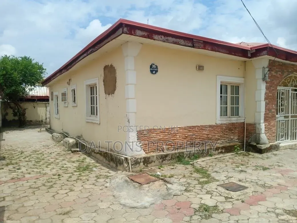 2bdrm Bungalow in Trademore Estate, Sabon Lugbe for sale in Sabon Lugbe