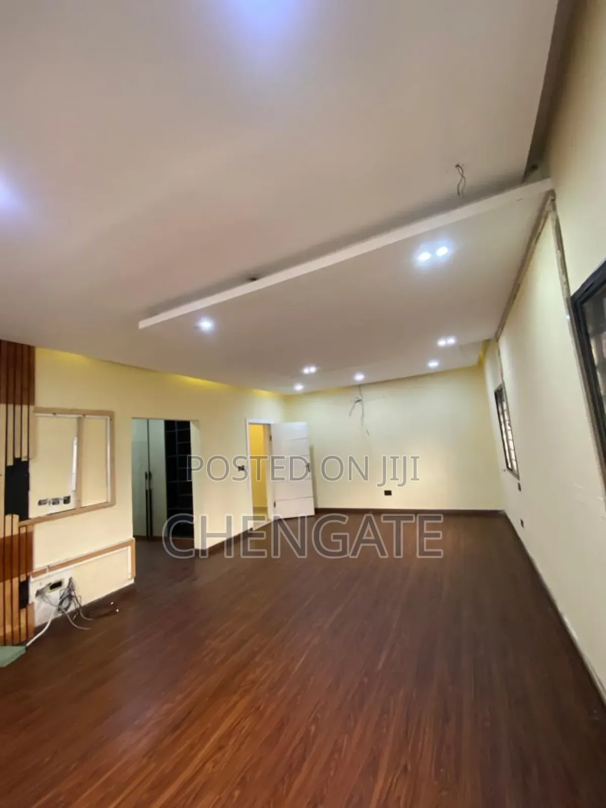 5bdrm Duplex in Victoria Park Estate, Lekki Expressway for sale in Lekki Expressway