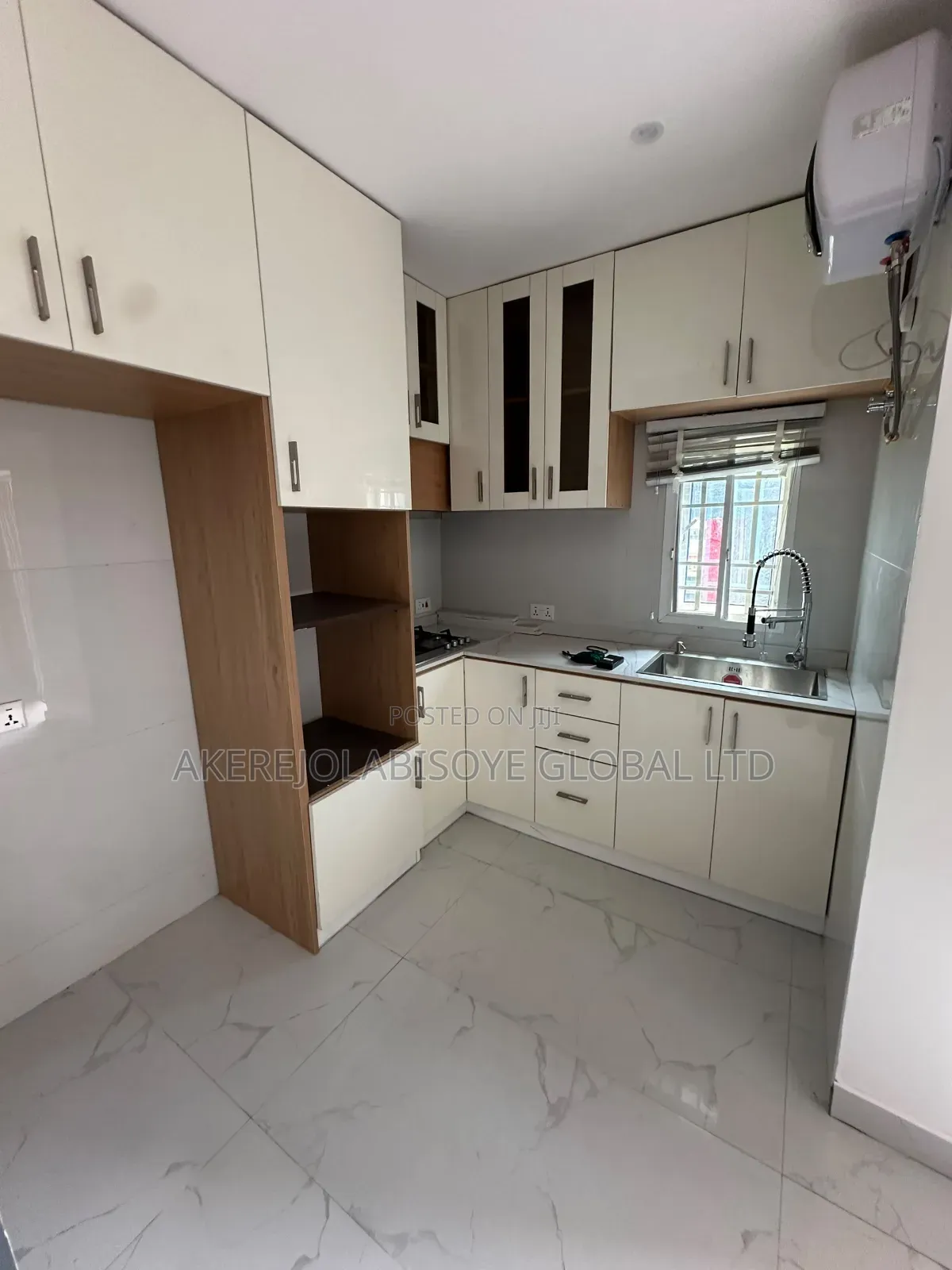 Furnished Studio Apartment in Lifecamp Abuja for sale in Life Camp