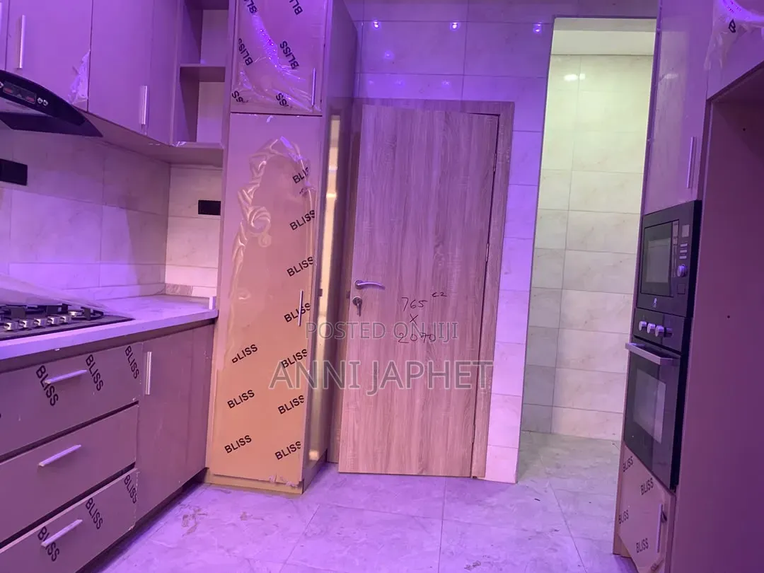 4bdrm Duplex in Lekki Phase 1 for rent in Lekki Phase 1