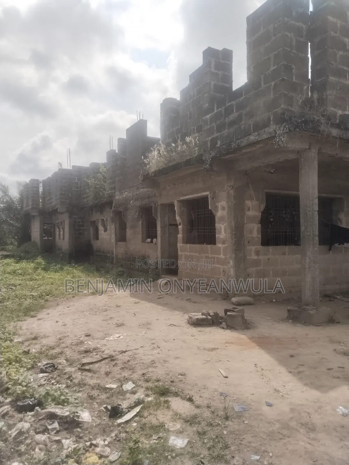 20bdrm Block of Flats in Mosafeyito Estate, Obafemi-Owode for sale in Obafemi-Owode