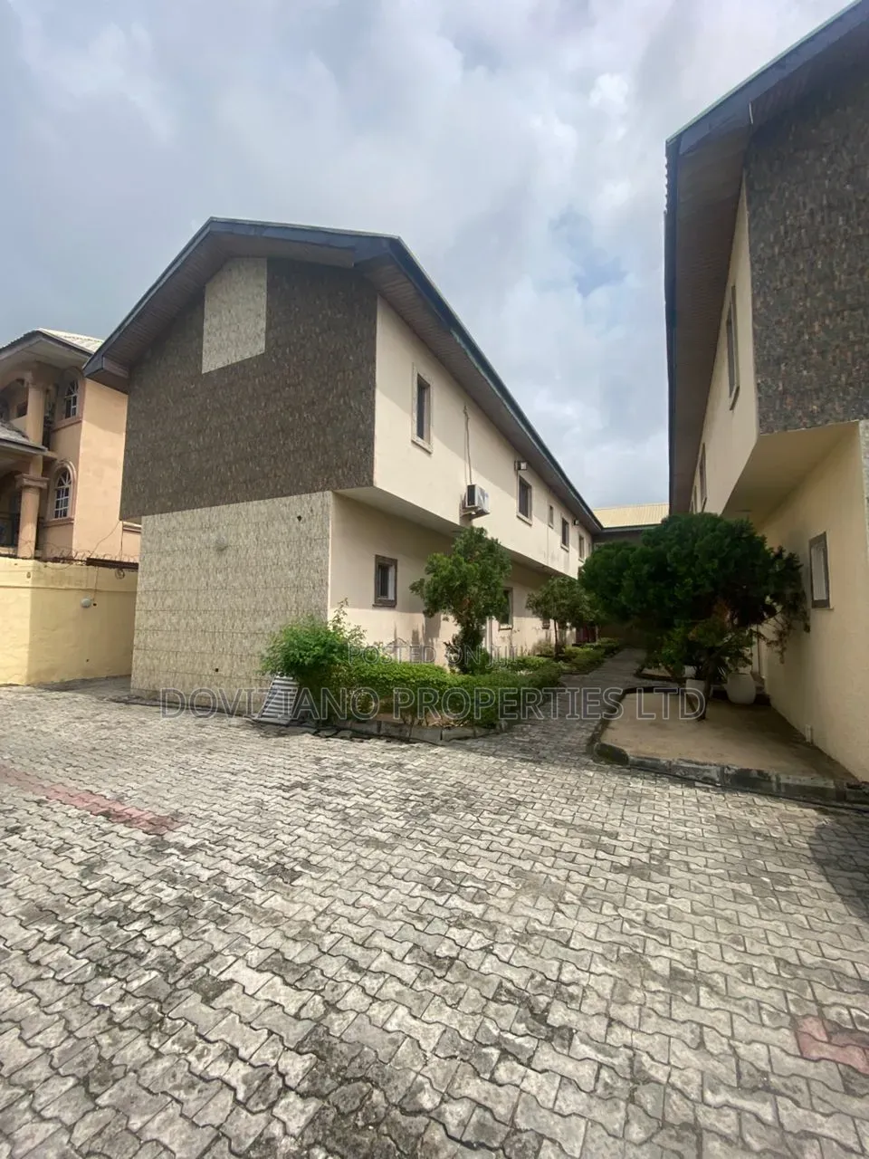 3bdrm Block of Flats in Lekki Phase 1 for sale in Lekki Phase 1