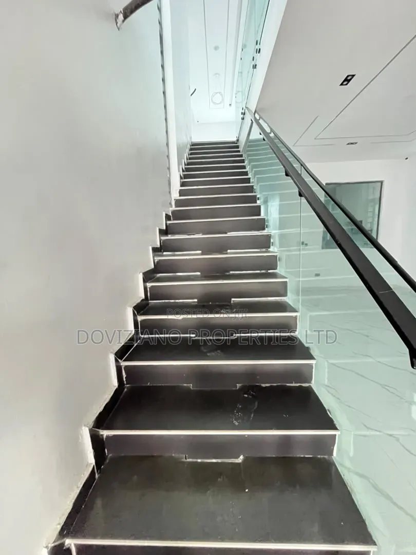 5bdrm Duplex in Abraham Adesanya Estate for sale in Abraham Adesanya Estate