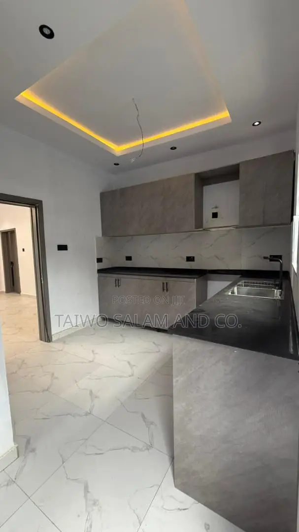 3bdrm Bungalow in Idishin for sale in Idishin