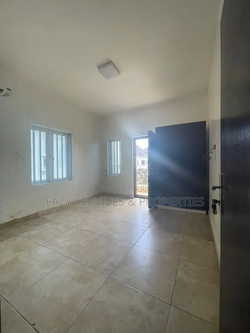 2bdrm Apartment in Gated And Secured, Osapa london for rent in Osapa london