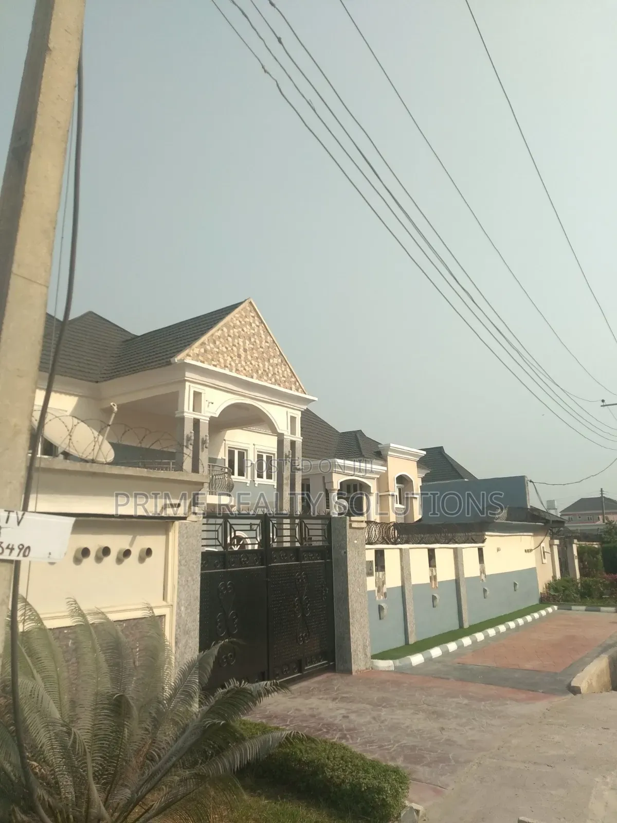 2bdrm Duplex in Ikota for rent in Ikota