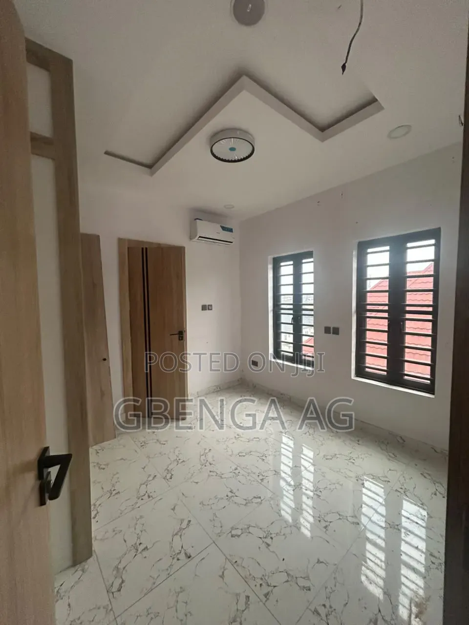 2bdrm Apartment in Chevron for sale in Chevron