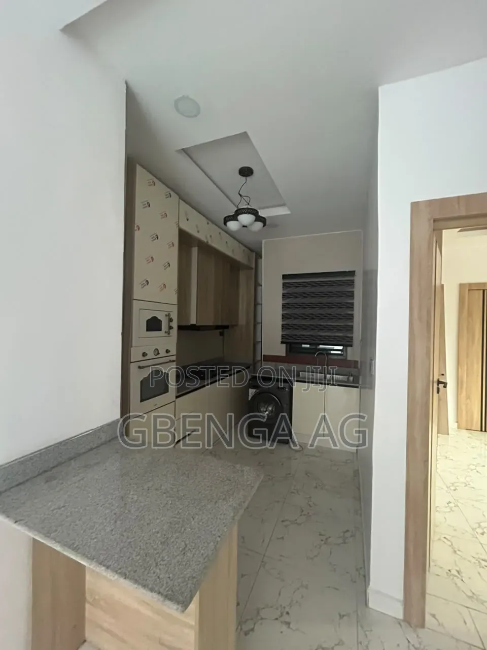 2bdrm Apartment in Chevron for sale in Chevron