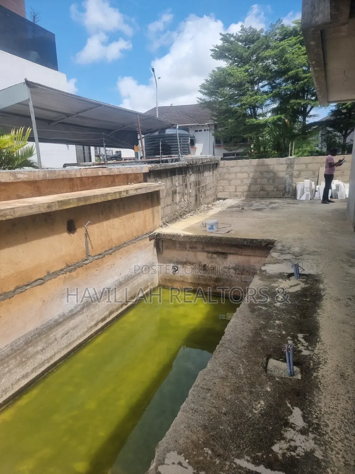 6bdrm Villa in Pinnock Beach Estate, Osapa london for sale in Osapa london