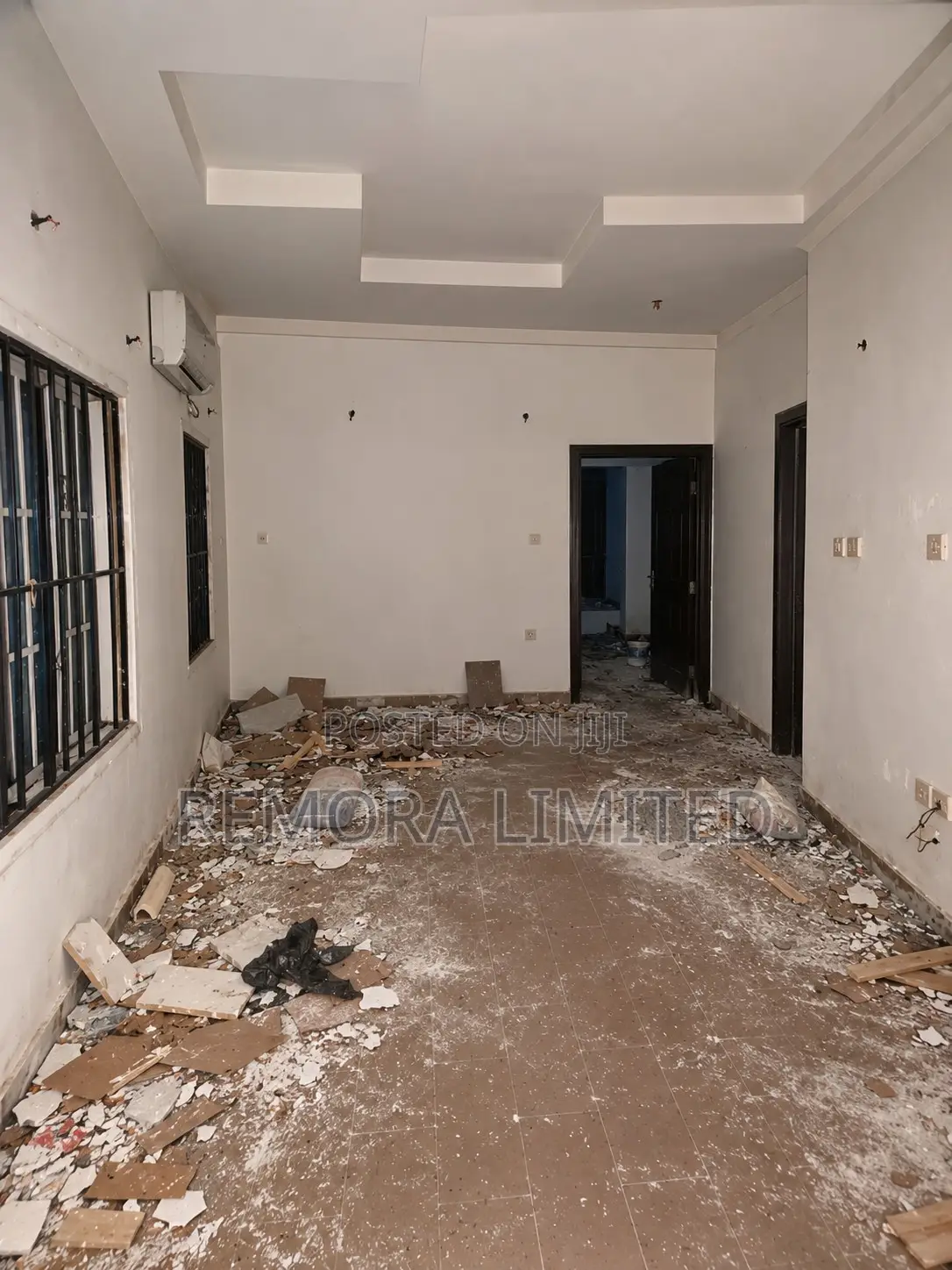 1bdrm Room & Parlour in Omole Phase 1 for sale in Omole Phase 1