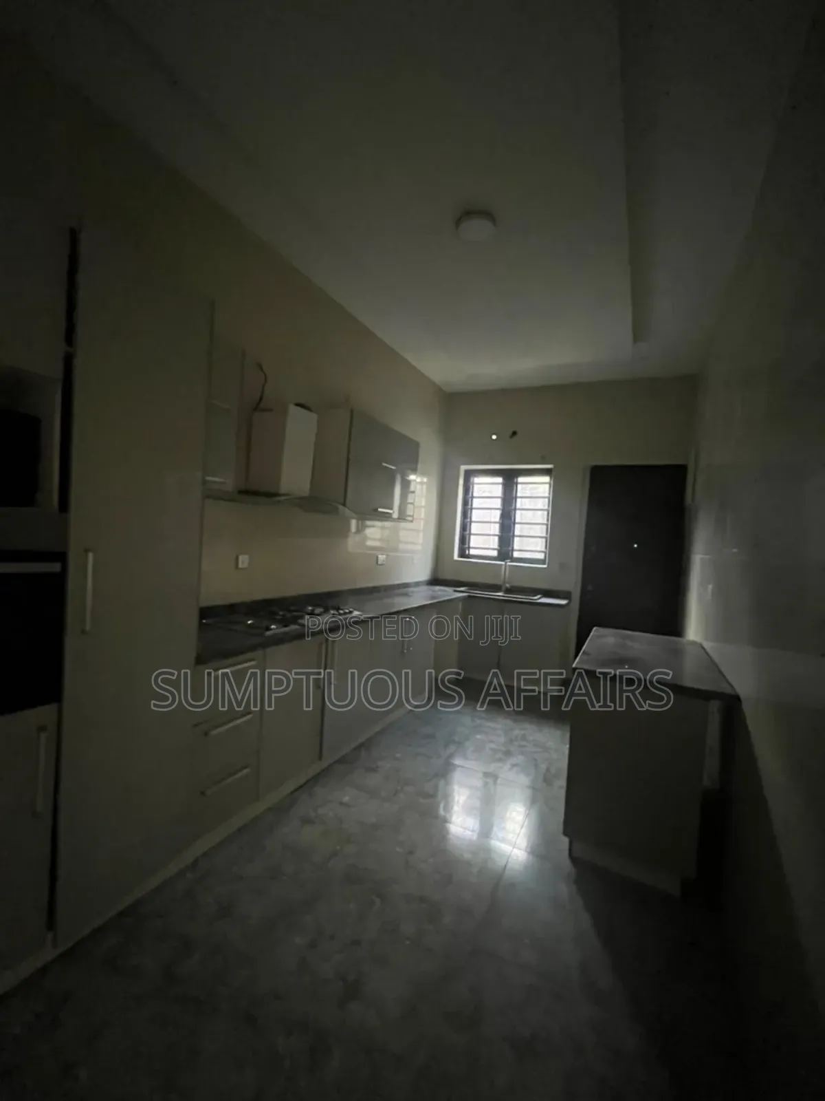 4bdrm Duplex in Ikota for rent in Ikota