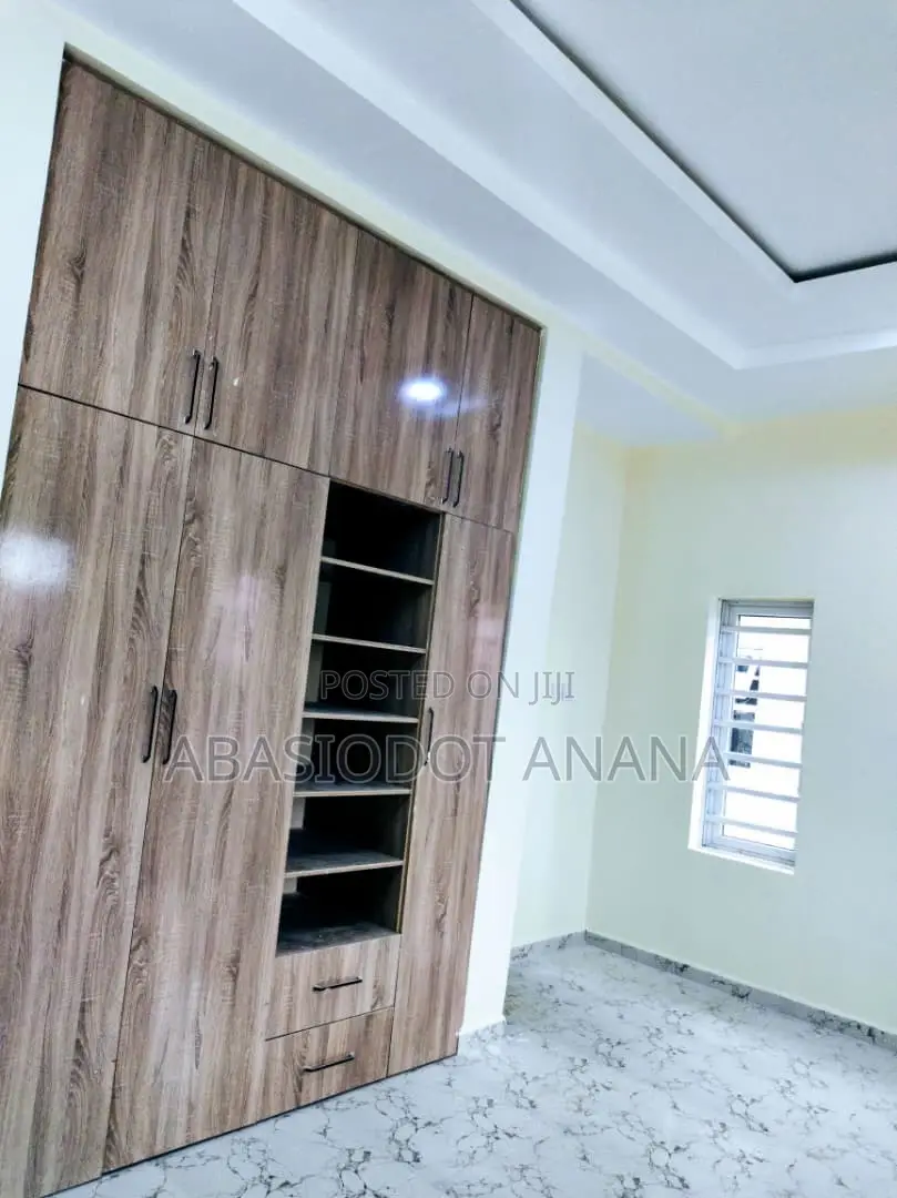 4bdrm Duplex in Osongoma Estate, Uyo for rent in Uyo
