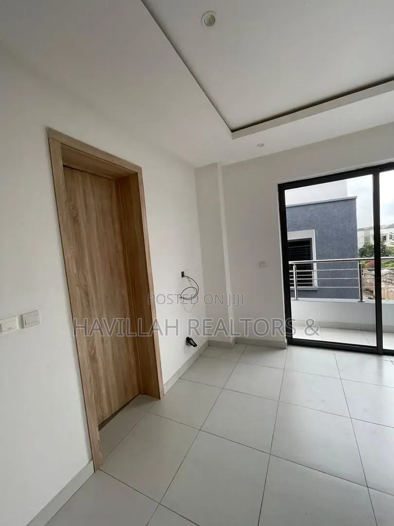 4bdrm Duplex in Opebi for sale in Opebi