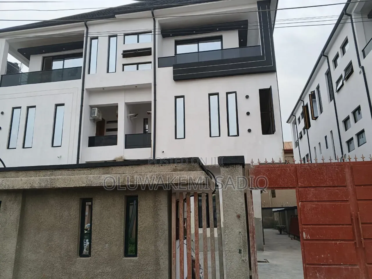 Furnished 6bdrm Duplex in Ikeja Gra for sale in Ikeja GRA