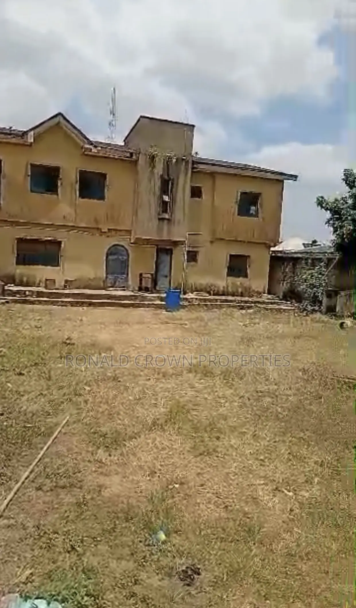 3bdrm Apartment in Bucknor for sale in Bucknor